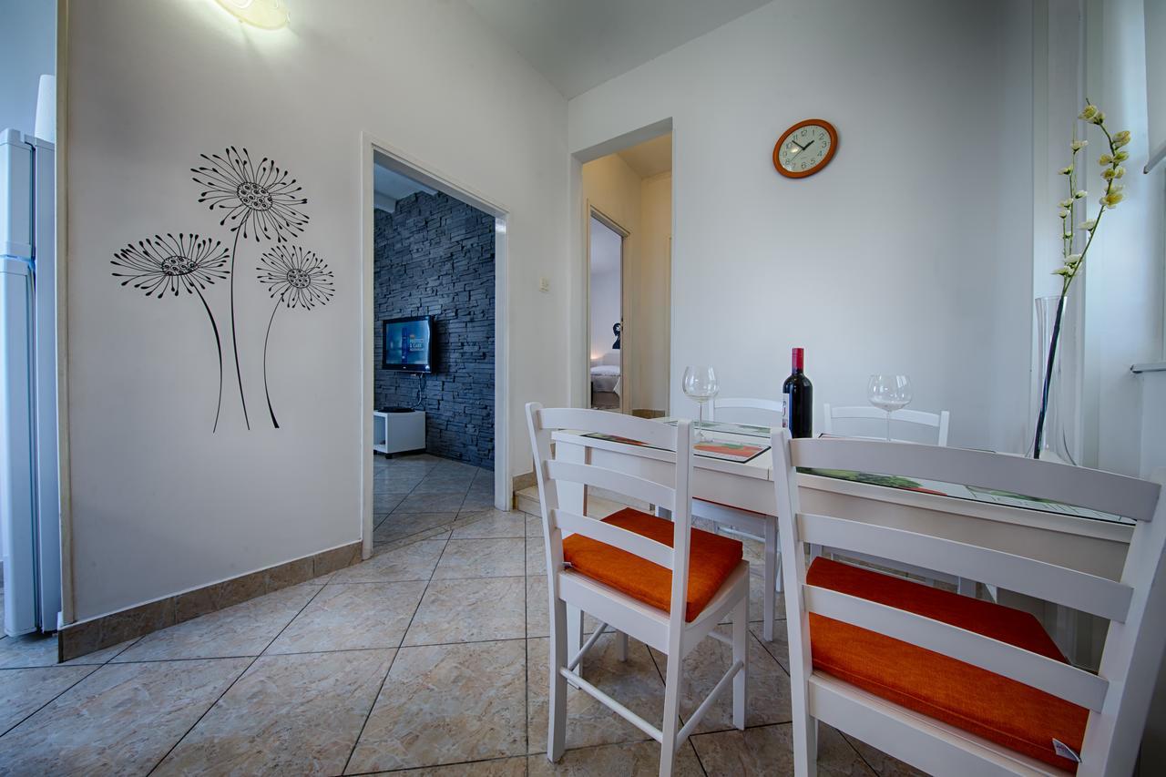Apartment Jure Vis Exterior foto